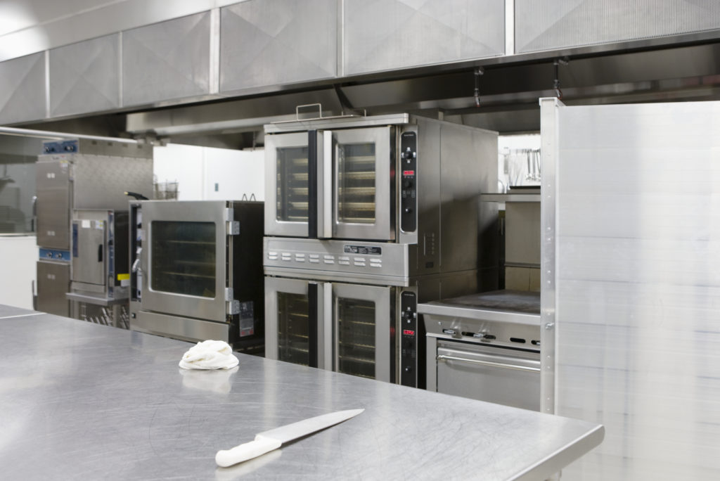 Cuisine professionnelle équipée suivie par DCH Technics